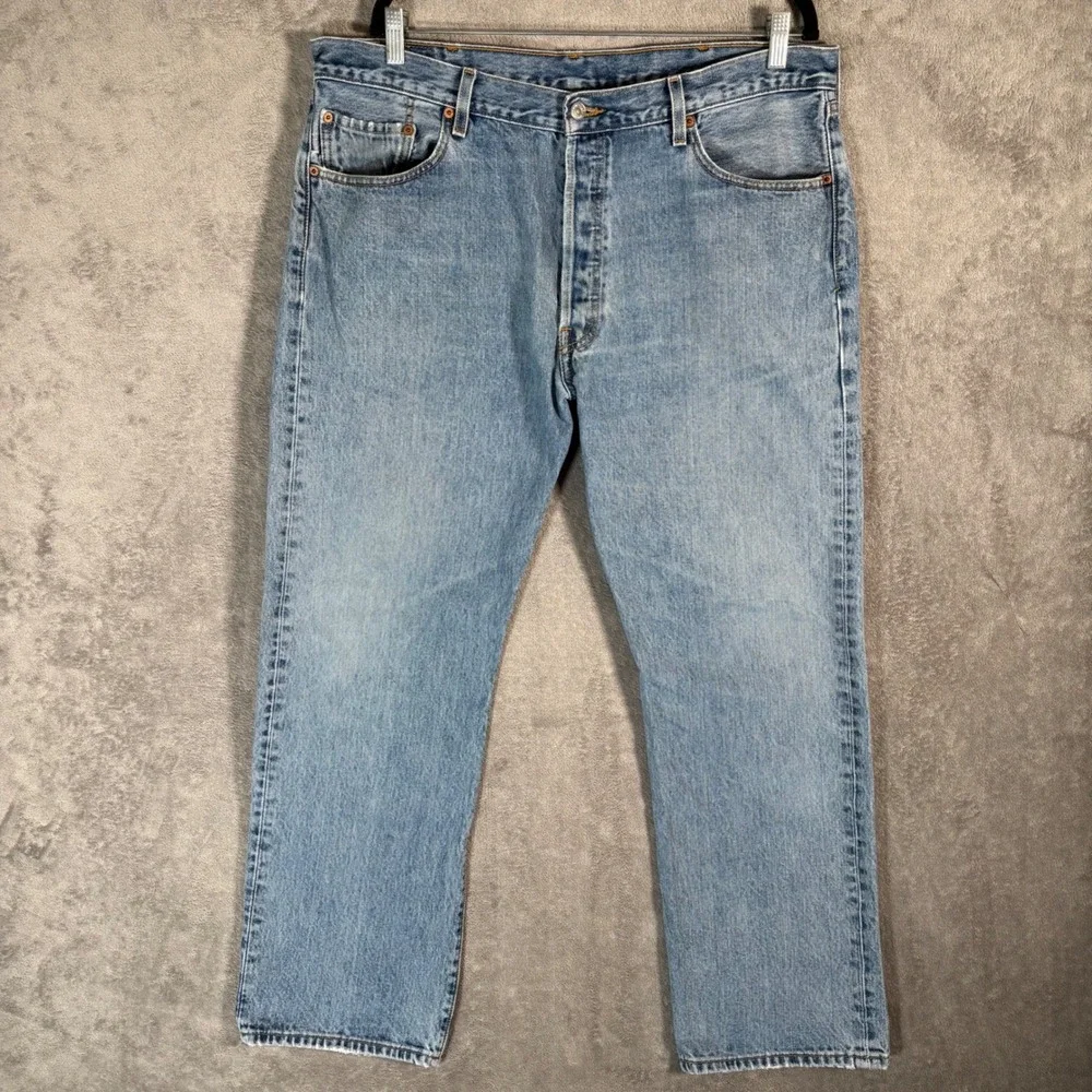 Vintage Levis 501 Mens 40x30 Light Wash Blue Denim Button Fly Jeans Y2K